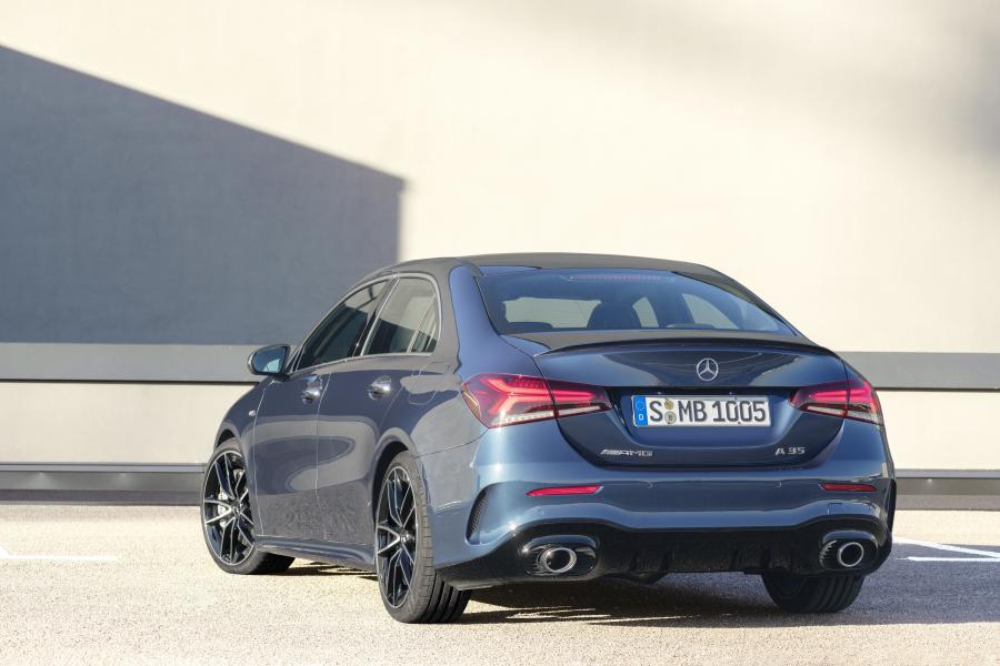  Mercedes-AMG A35 4Matic Sedan (V177) 2019 года  (WW) (фото 21 из 25)